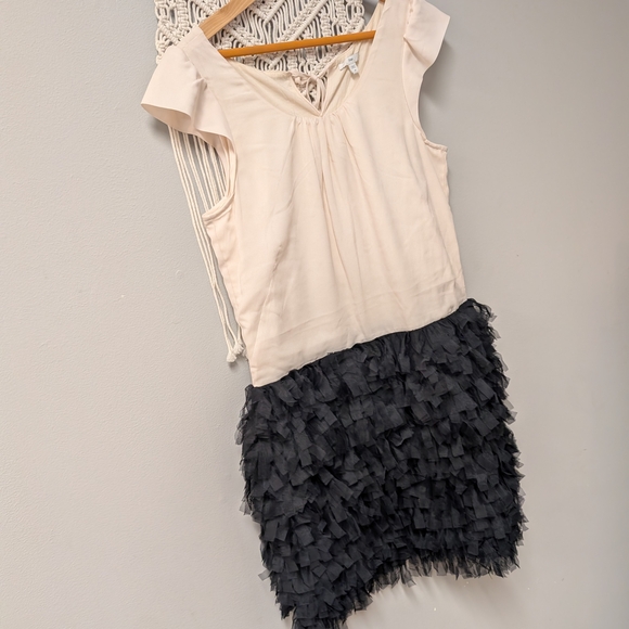 GAP Black Ruffle Mini Skirt - Picture 6 of 9